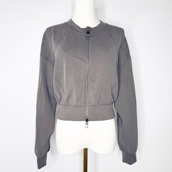 Lululemon Softstreme Ribbed Full Zip Cropped Jacket Size 6 - Picture 1 of 6